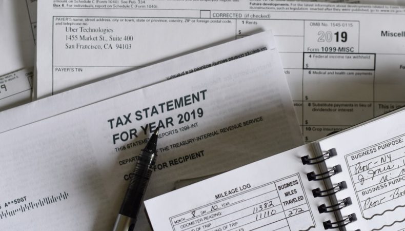 Photo 1586486855514 8c633cc6fd38